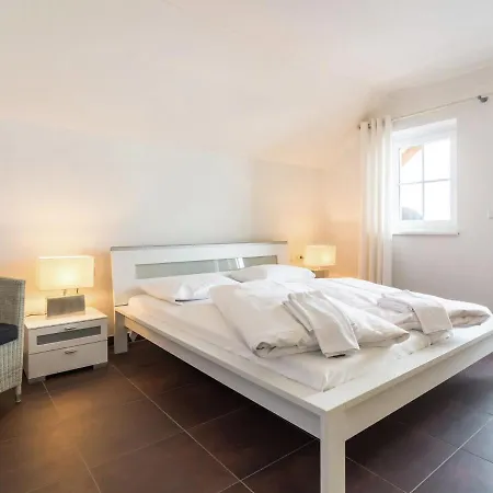 Luxurious Chalet With Sauna In Mauterndorf 마우어테른도르프